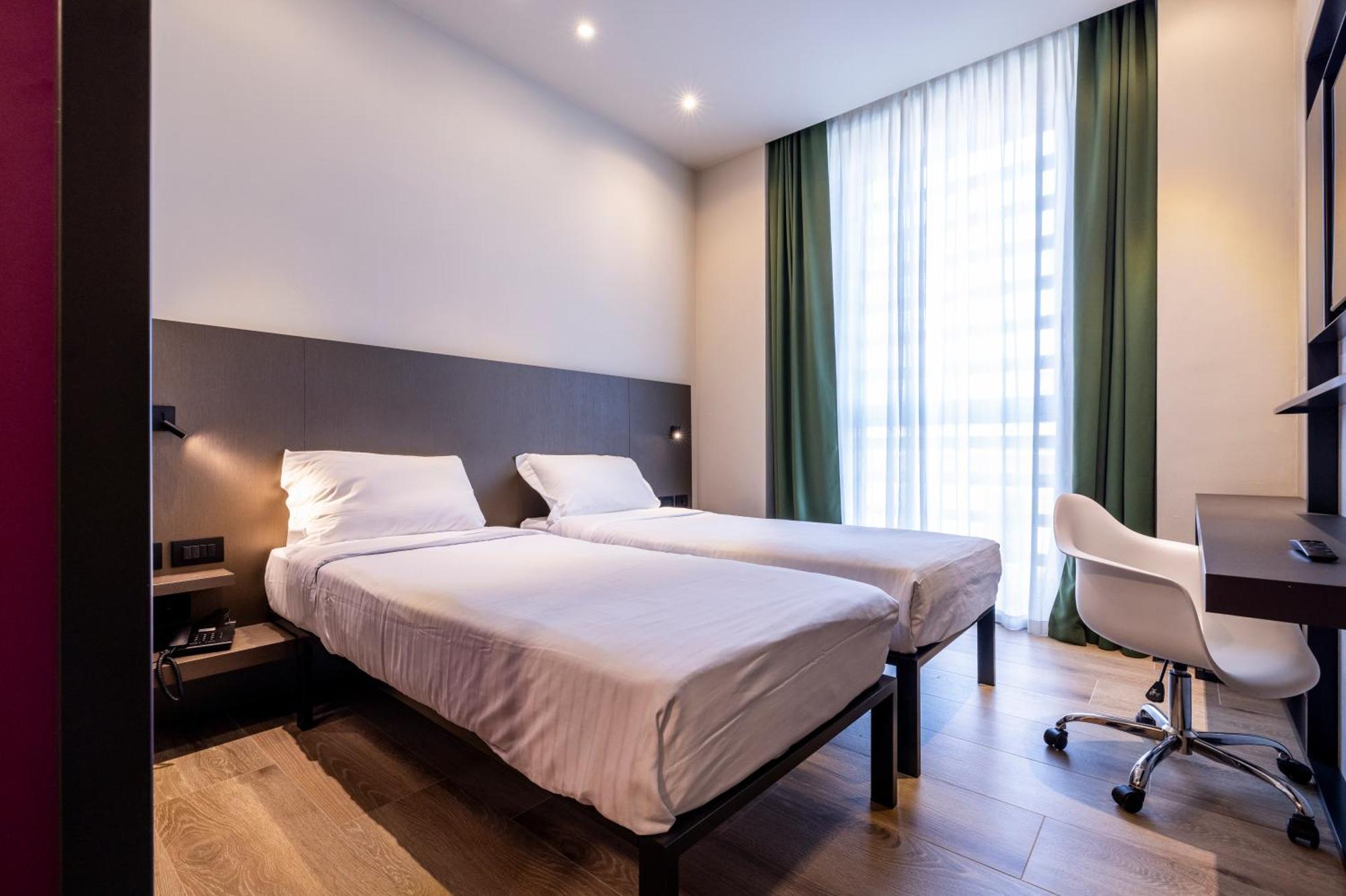 Hotel Degli Arcimboldi — Foto 1